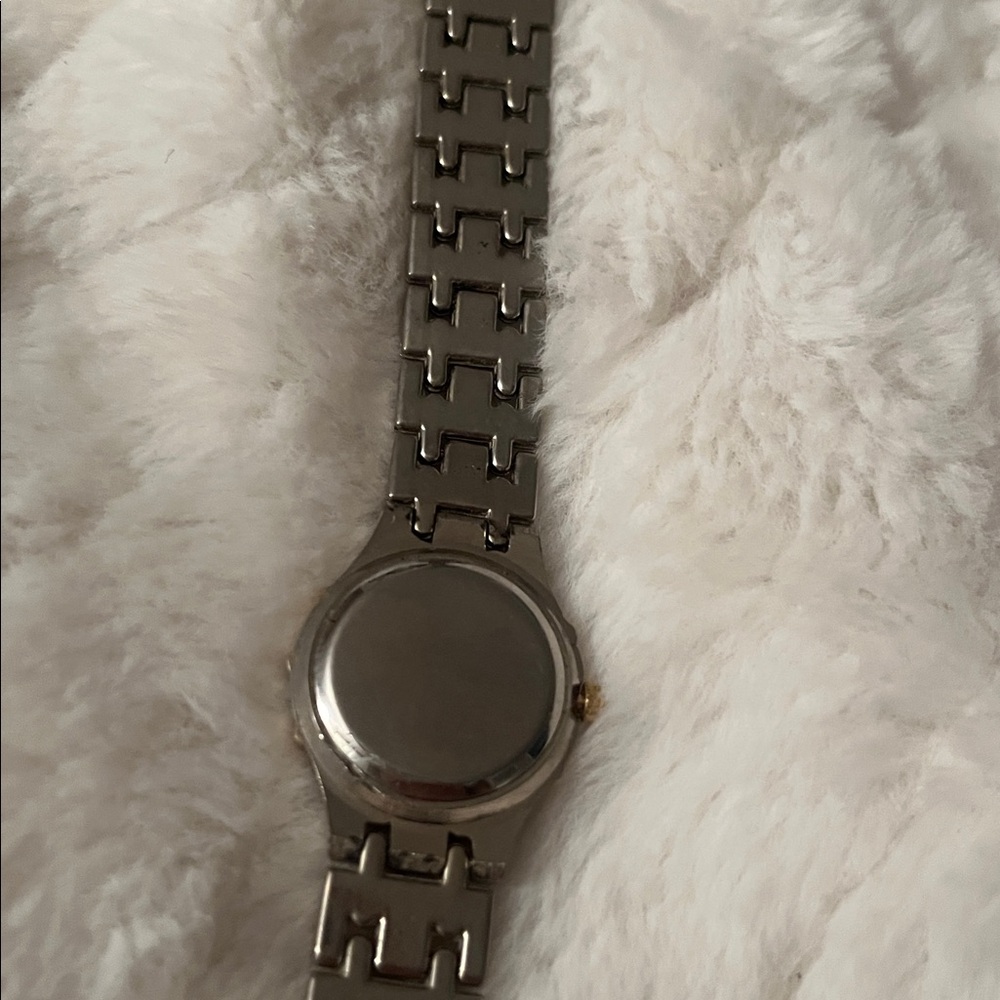 80’s FENDI TWO TONE
WATCH - Picture 7 of 8